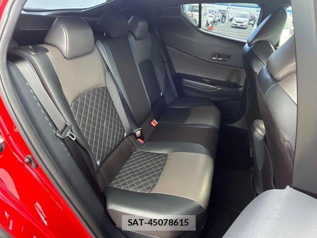 Toyota C-HR 2019-11 7020185-8