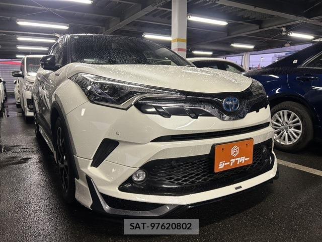 Toyota C-HR 2018-11 7020180-0