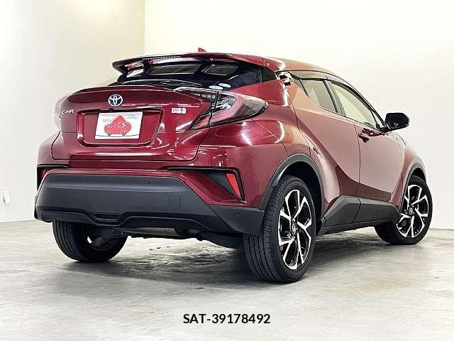 Toyota C-HR 2017-04 7057883-2