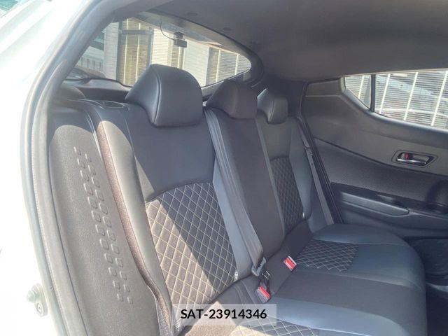 Toyota C-HR 2023-01 7057871-9