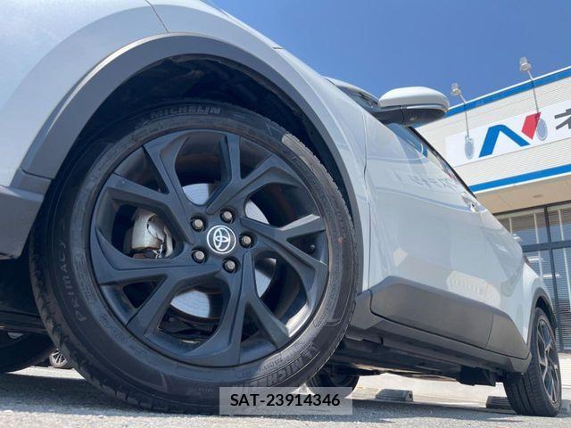 Toyota C-HR 2023-01 7057871-13