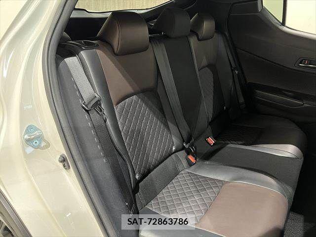 Toyota C-HR 2017-05 7057890-11