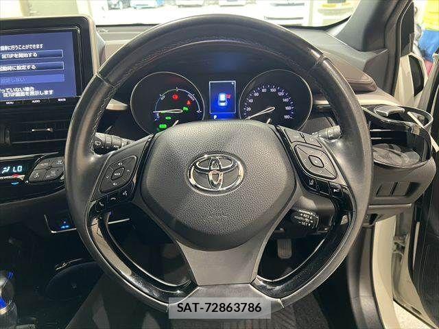 Toyota C-HR 2017-05 7057890-15