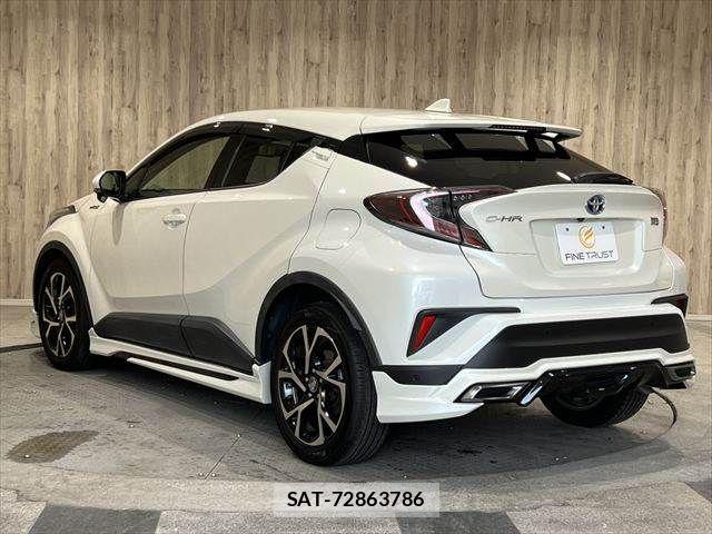 Toyota C-HR 2017-05 7057890-22