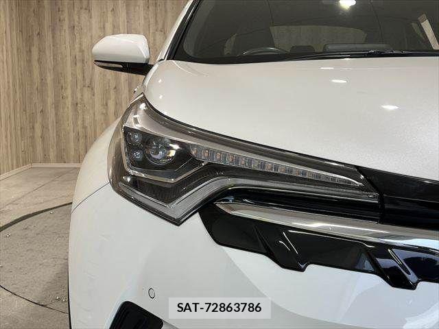 Toyota C-HR 2017-05 7057890-26