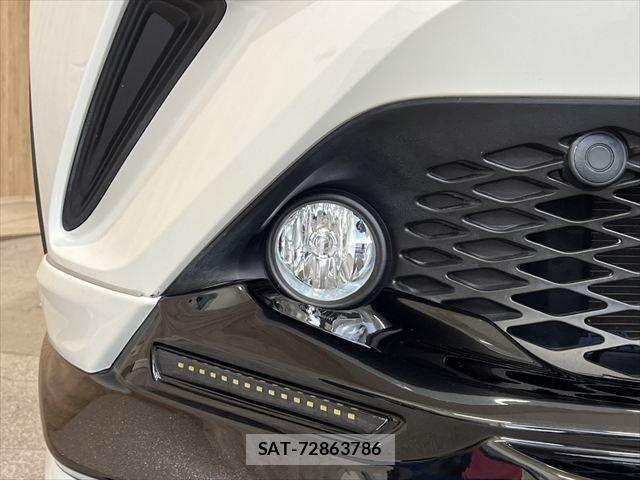 Toyota C-HR 2017-05 7057890-28