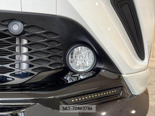 Toyota C-HR 2017-05 7057890-29