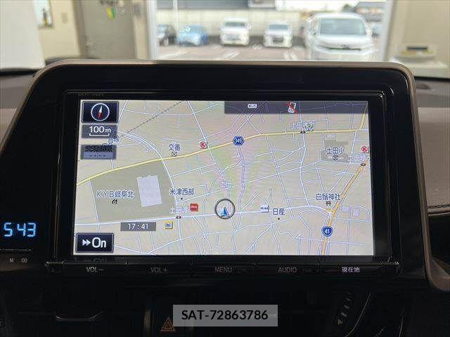 Toyota C-HR 2017-05 7057890-3