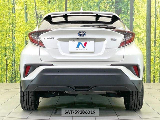 Toyota C-HR 2017-05 7057874-14
