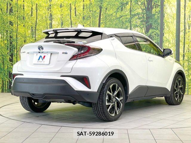 Toyota C-HR 2017-05 7057874-16