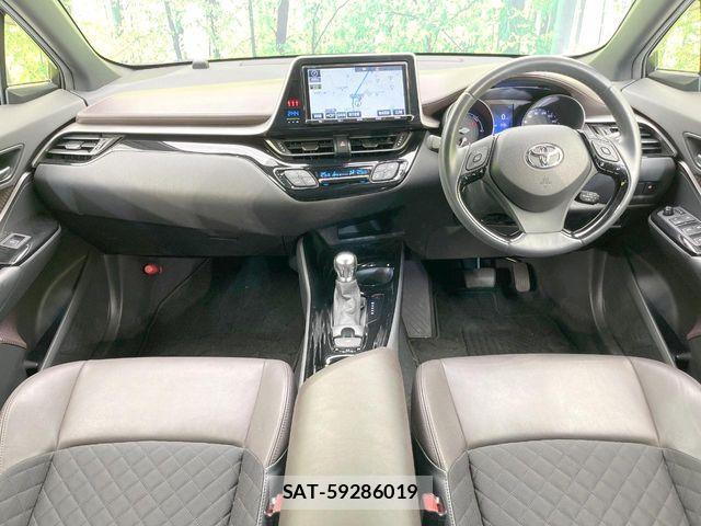 Toyota C-HR 2017-05 7057874-1