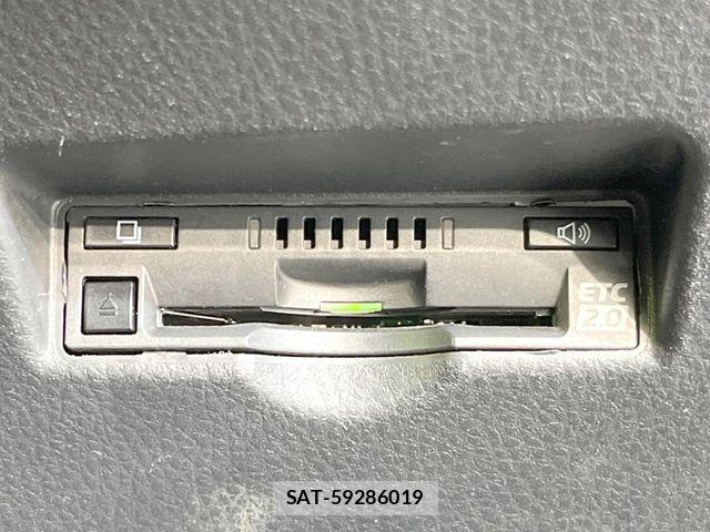 Toyota C-HR 2017-05 7057874-4