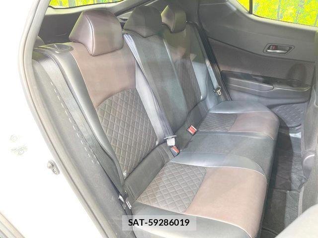 Toyota C-HR 2017-05 7057874-8