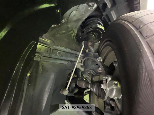 Toyota C-HR 2017-12 7057885-19