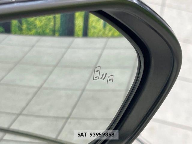 Toyota C-HR 2017-12 7057885-5