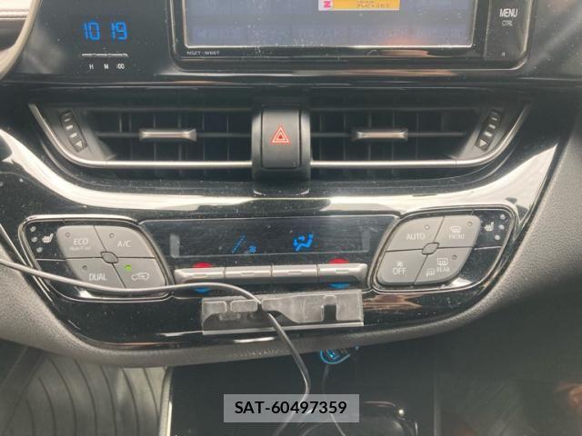 Toyota C-HR 2017-04 7057897-12