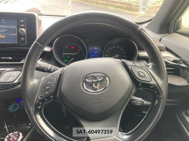 Toyota C-HR 2017-04 7057897-15