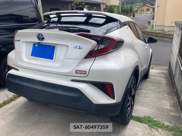 Toyota C-HR 2017-04 7057897-2