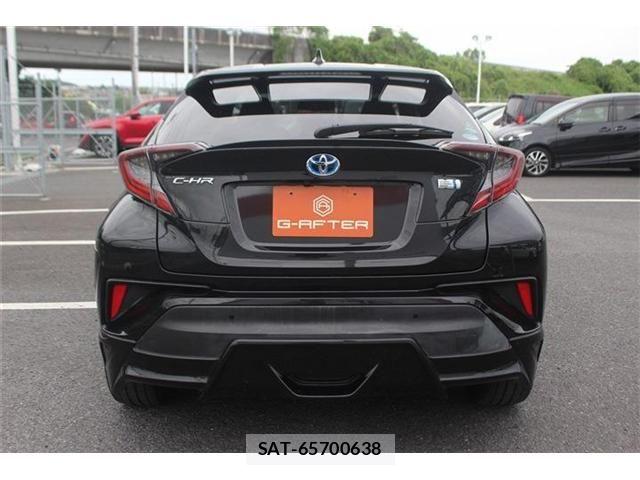 Toyota C-HR 2017-05 7057882-9