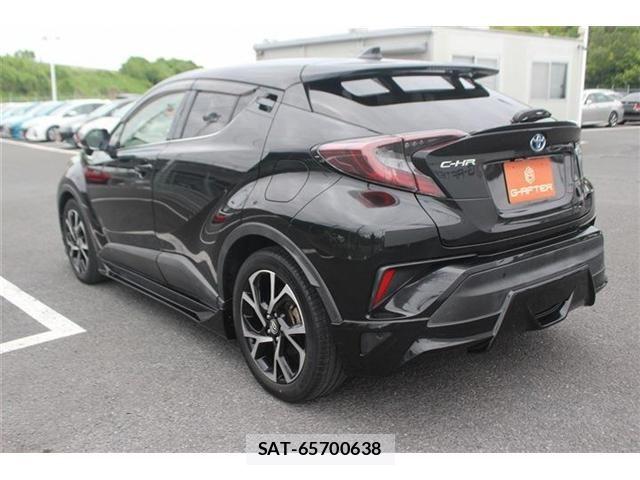 Toyota C-HR 2017-05 7057882-10