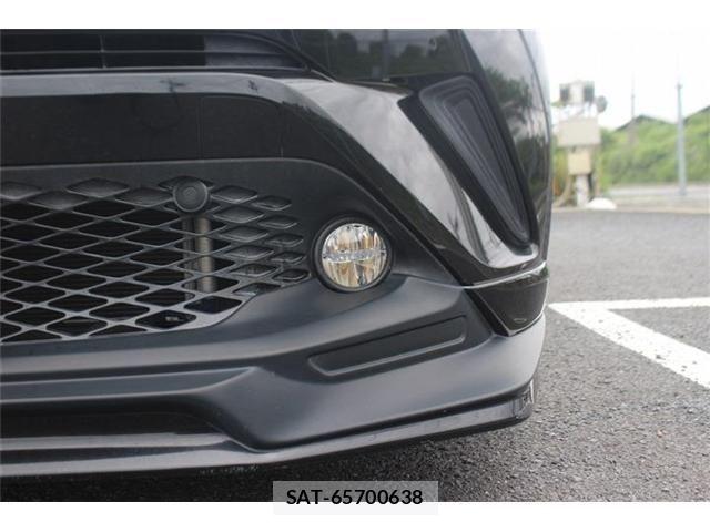 Toyota C-HR 2017-05 7057882-16