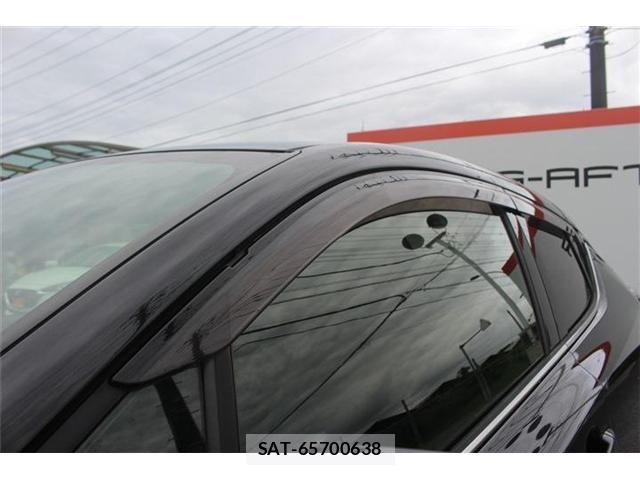 Toyota C-HR 2017-05 7057882-22