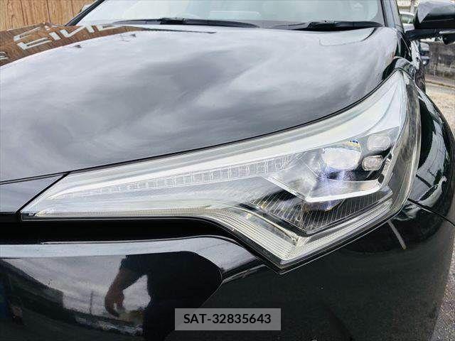 Toyota C-HR 2017-06 7057894-11
