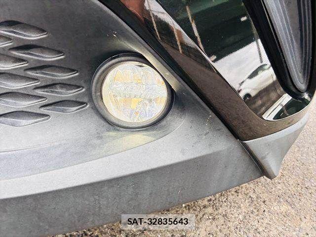 Toyota C-HR 2017-06 7057894-12