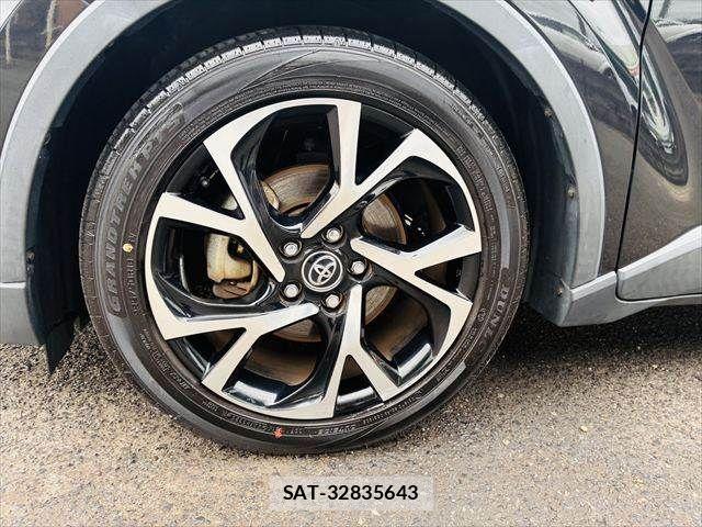 Toyota C-HR 2017-06 7057894-29