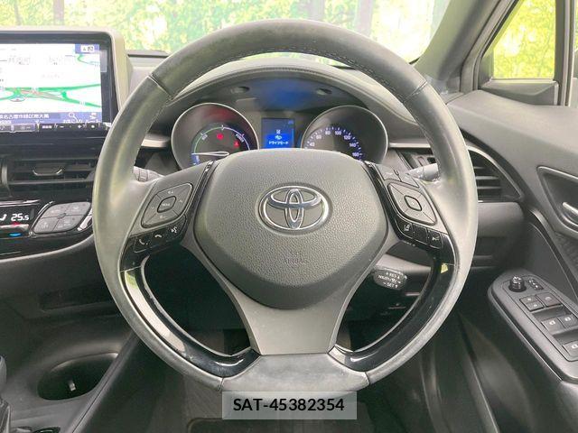 Toyota C-HR 2018-08 7057881-10