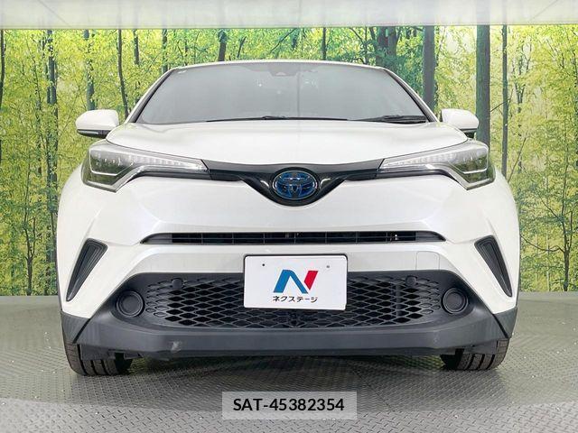 Toyota C-HR 2018-08 7057881-13