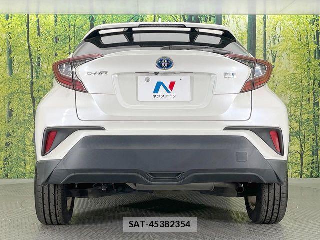 Toyota C-HR 2018-08 7057881-14