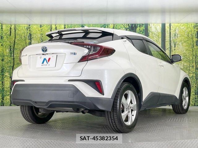Toyota C-HR 2018-08 7057881-16