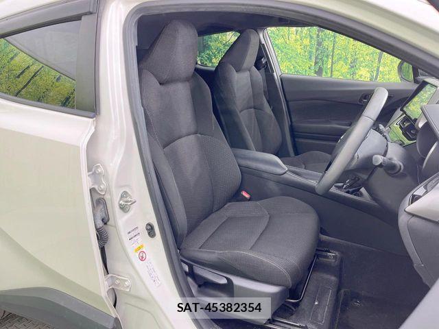 Toyota C-HR 2018-08 7057881-7