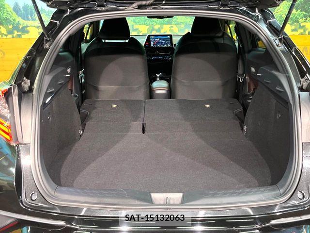 Toyota C-HR 2018-03 7057876-9