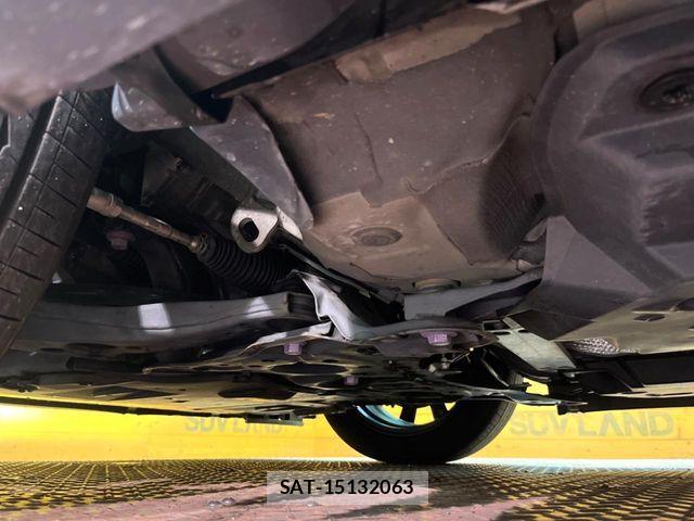 Toyota C-HR 2018-03 7057876-18