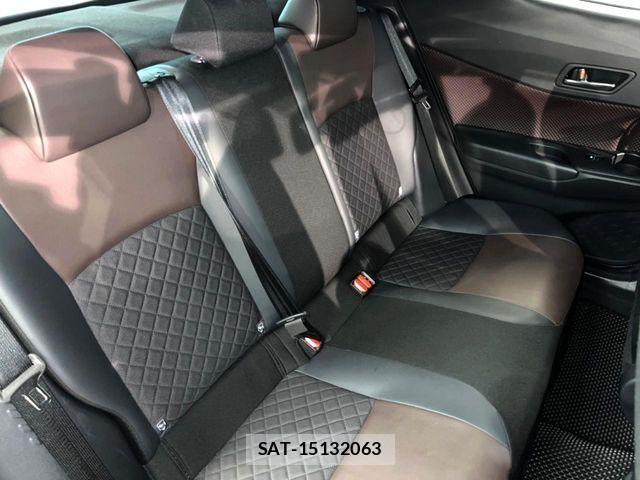 Toyota C-HR 2018-03 7057876-8