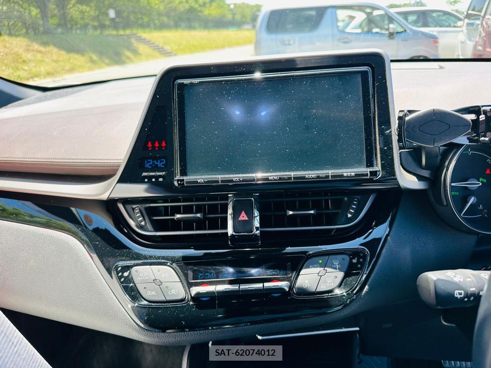 Toyota C-HR 2017 7175244-17