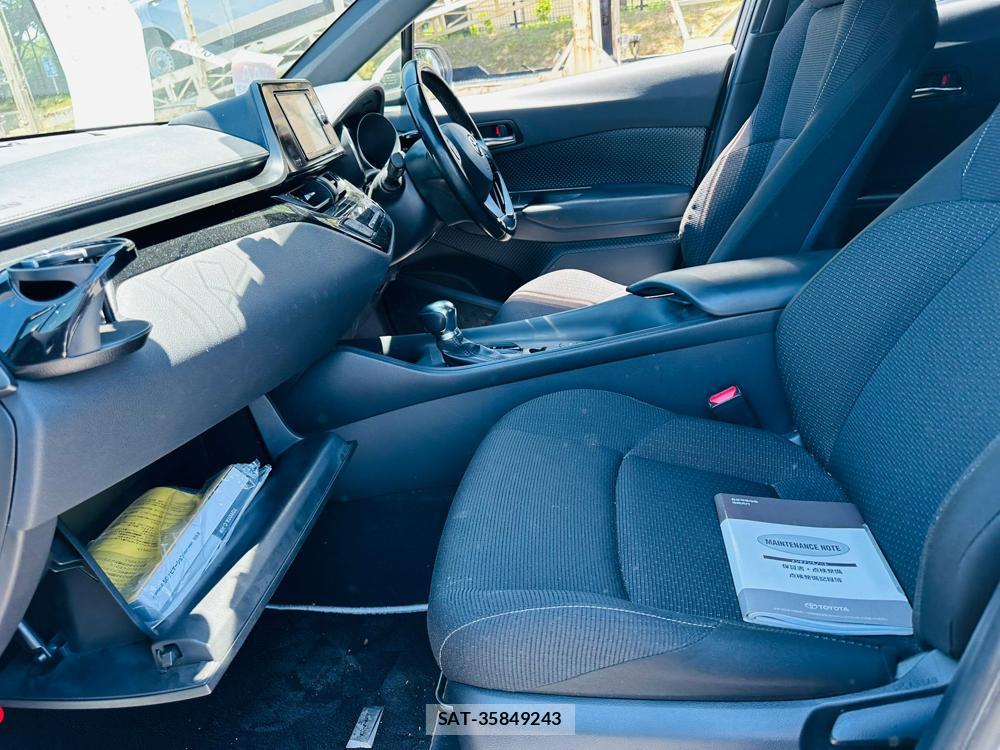 Toyota C-HR 2018 7013723-10