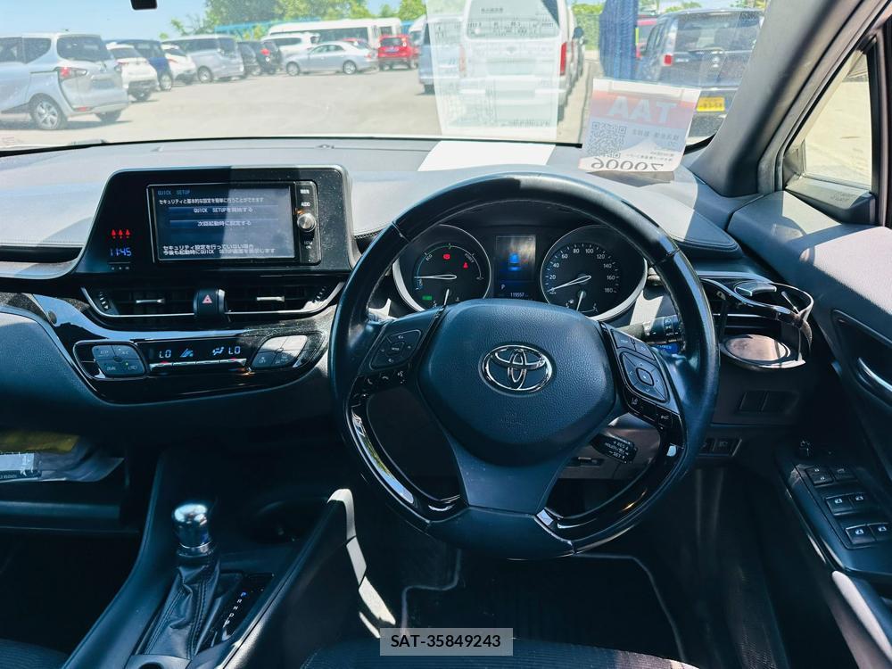 Toyota C-HR 2018 7013723-13