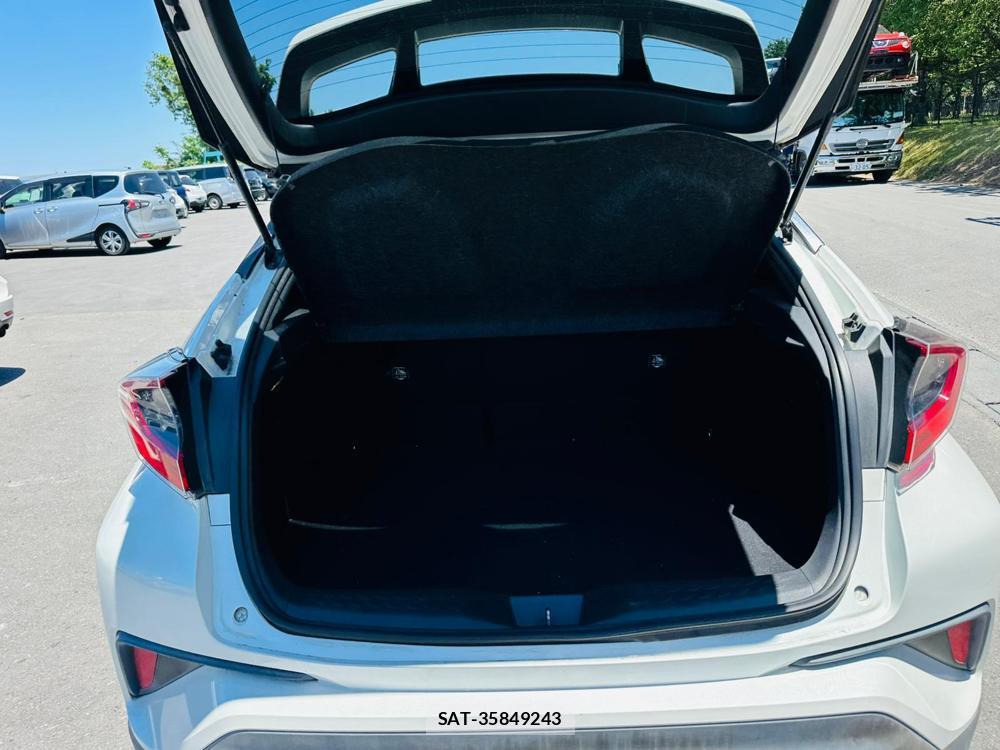 Toyota C-HR 2018 7013723-24
