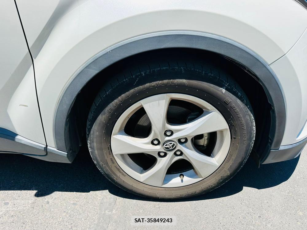 Toyota C-HR 2018 7013723-27