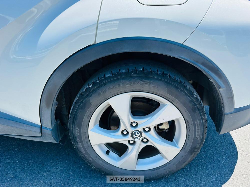 Toyota C-HR 2018 7013723-29