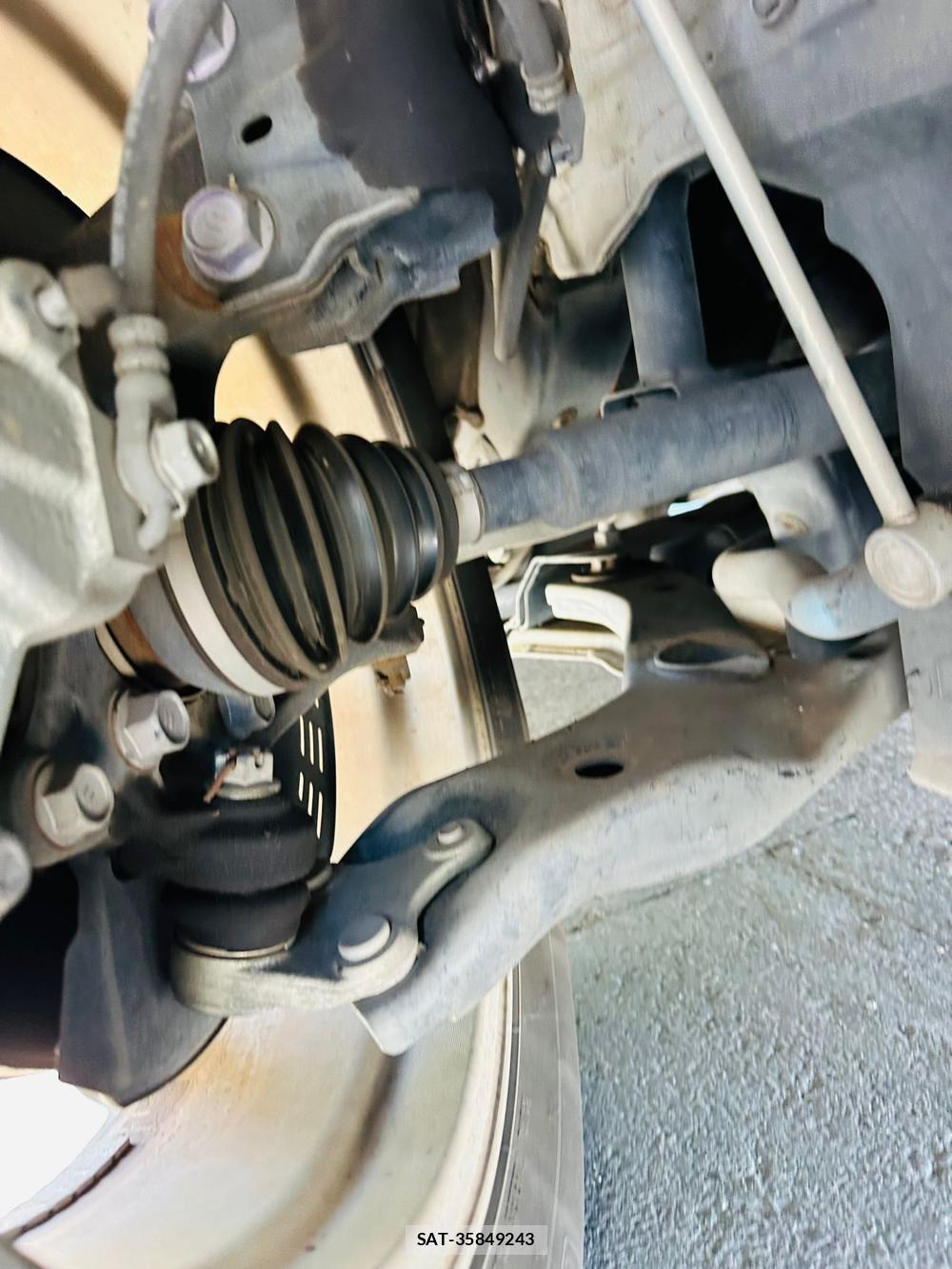 Toyota C-HR 2018 7013723-32
