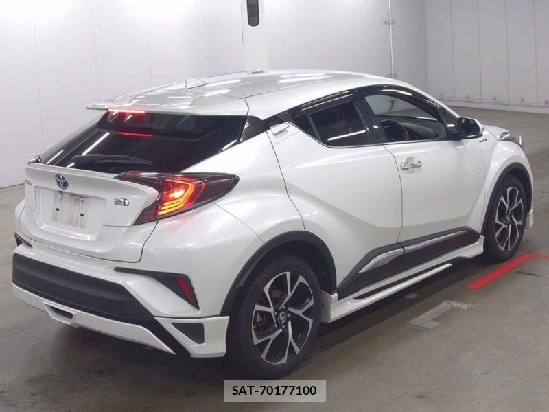 Toyota C-HR 2017 7175249-1