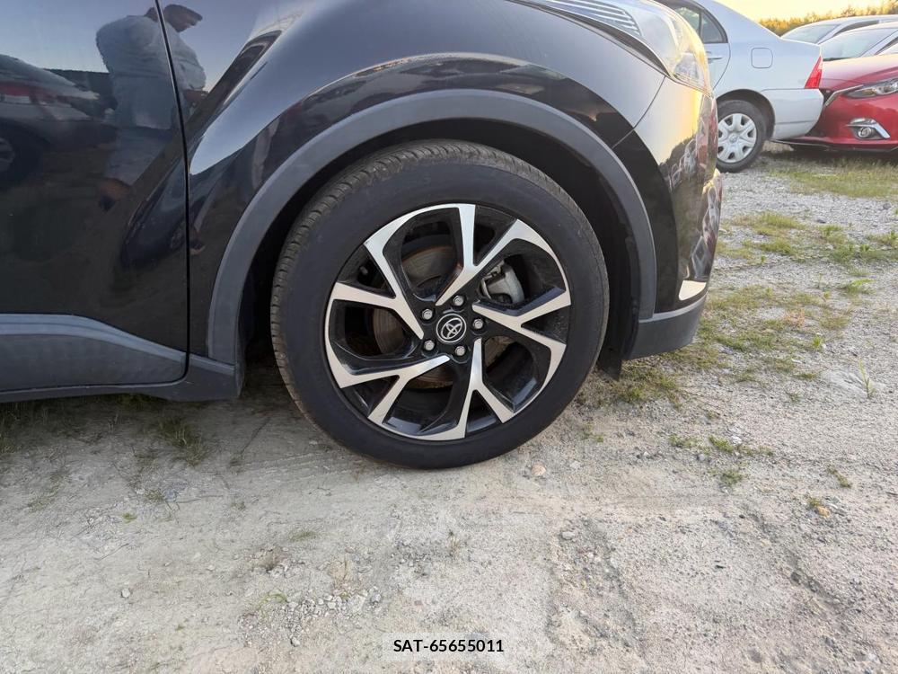Toyota C-HR 2017 6665200-21