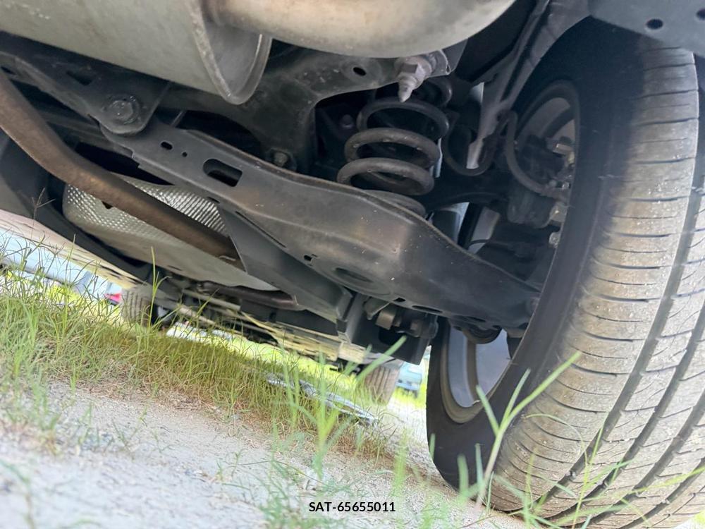 Toyota C-HR 2017 6665200-24