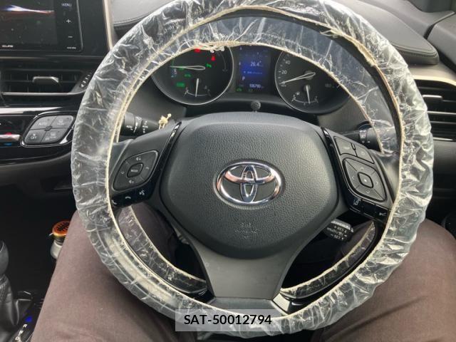 Toyota C-HR 2019-10 7216052-15