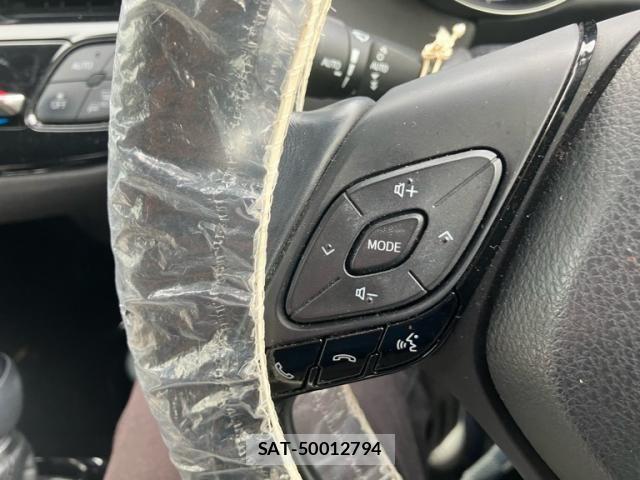 Toyota C-HR 2019-10 7216052-16