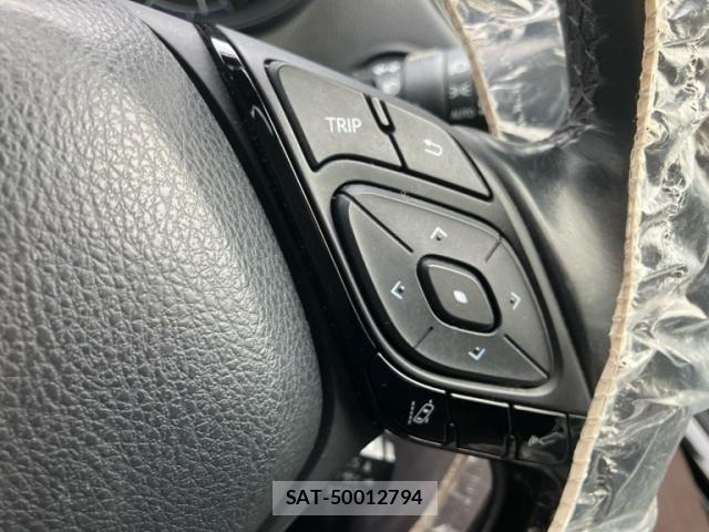 Toyota C-HR 2019-10 7216052-17